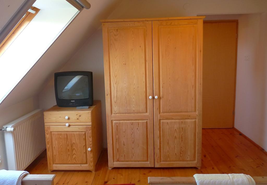 Aranyhaz Apartmanszallas Tihany Ruang foto