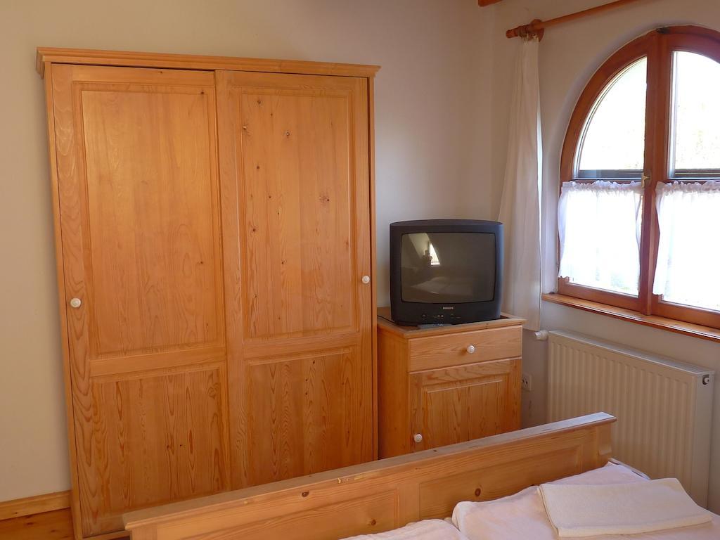 Aranyhaz Apartmanszallas Tihany Ruang foto